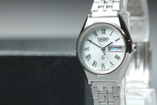 Vintage 1981 Seiko Joyful 3423-0020 Steel Day-Date Roman Ladies Watch From JAPAN picture