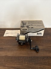 Newell S229-5 Graphite Saltwater Casting Reel picture