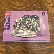 LEGO Limirted Edition 40785 Northern Lights Diorama Set 332 Pieces New Sealed picture