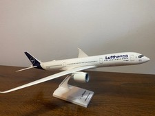 Daron SkyMarks Lufthansa 1/200 Airbus A350-900 picture