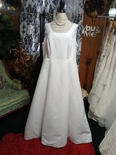 Alfred Angelo White Scoop Neck Sleeveless Wedding Dress With Beading Size 24W  picture