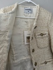 Chanel Métiers d’Art Collection Gripoix Button Tweed Collarless Jacket picture