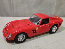 VINTAGE BURAGO FERRARRI GTO 1962  1/18 SCALE DIECAST MADE IN ITALY picture