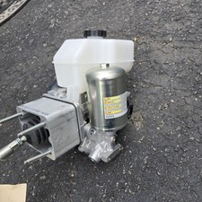 2020-2023 Nissan Frontier Power Brake Booster With Master Cylider Oem picture