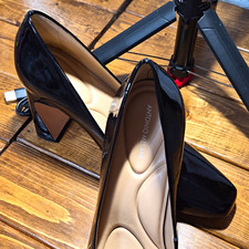 Antonio Melani Black Patent Leather Block Heel Pump Slip-On Comfort 8M picture