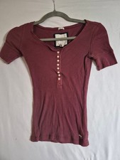 Abercrombie Stretch Women’s Maroon Ribbed Henley Top Size M picture