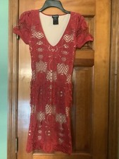 bebe CROCHET RED OVERLAY WITH TAN DRESS M/L WORN FOR A FEW HRS, EXCELLENT COND picture