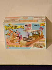 Lindberg The Flintstones Flintmobile HL604/12 1/25 Model Kit picture