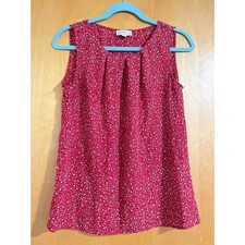Sleeveless pleated tank top with floral pattern picture