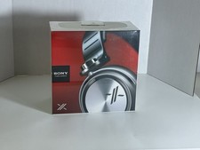 Sony MDR V700 Professional DJ Headphones Silver  New In Box picture