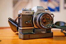 (Video + Tested) Yashica FR II SLR Film Camera ML 28mm lens w/ Winder attachment picture