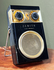 Zenith Royal 500 Deluxe Owl Eye Transistor Radio | Tested AM Works picture