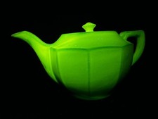 Vintage URANIUM Glazed Glowing Off White Teapot 50+ CPM Geiger Counter Art Deco picture