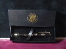 Presidential seal Donald J. Trump BLACK Ballpoint Pen - New-  picture