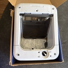 Cat Mate Microchip Cat Flap Pet Door Model 360W White - picture