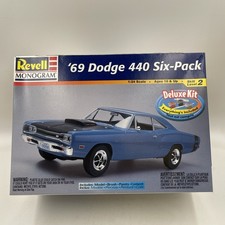 Revell Monogram 1969 Dodge 440 Six Pack 1:24 #85-6643 Model Kit 1998 NIOB picture