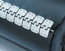 Flexco RS125J18/450NC Alligator Staple Lacing with Hinge Pins (1 Box of 4 Sets) picture