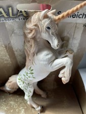 SCHLEICH BAYALA UNICORN REARING new in box picture