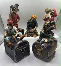 DisneyWorld POTC Vintage 2001 Veronese WUI 2001 Collection Pirate Set picture