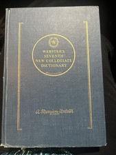 Webster’s Seventh New Collegiate Dictionary Illustrated Linen Hard Cover Index picture