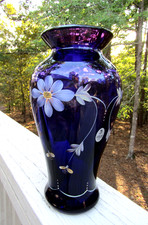 Fenton / Royal PURPLE / COLONIAL SCROLL / Historic Collection VASE / 1998 / Tag picture