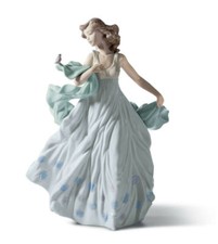 Lladro Summer Serenade Figurine 01006193 picture