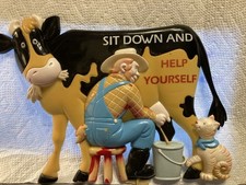 Plastic Black/ White Cow Garden Decoration Cute Yard Art, Farmer milking cow picture