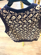 Future Collective Women's Blue/White Geometric Knit Sweater Vest Crew Neck M picture
