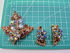 VTG JULIANA Ref #5800 Leaf Brooch and Earrings SET Topaz Aurora Borealis Blue picture