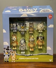 NEW Bluey Friends - Family Dress Up Fun - 8 Figure Multi Pack Set w/ Aunt Brandy picture