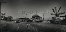 1991 Press Photo Downtown Milwaukee's view of Lake Michigan blocked by new park picture