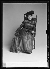 Photo:Mrs M.F. Reese Portrait Woman in Dress Hat 1903 1905 picture
