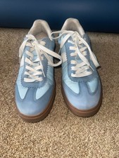 Cushionaire Balance Lace Up Sneaker Light Blue Gum Sole picture