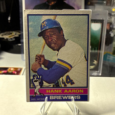 Topps 1976 Topps Hank Aaron #550 Milwaukee Brewers Base Set Baseball Card picture