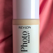 Revlon PhotoReady Liquid Foundation Shade 100 1 fl oz Medium Radiant Long Last picture