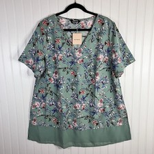 Bloomchic Top Womens Sz 14-16 Floral Chiffon Hem Short Sleeve V-Neck Blouse NWT picture