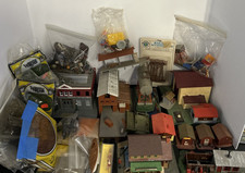 LRG Mix Lot of Vintage Mode Train Buildings & Accessories various conditions picture