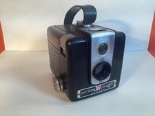 KODAK BROWNIE HAWKEYE BAKELITE CAMERA DISPLAY ANTIQUE VINTAGE NOT FLASH MODEL picture