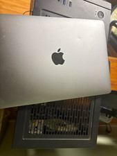 Apple MacBook 12in 2017 Core m3 1.1GHz 8GB 256GB SSD macOS USB-C picture