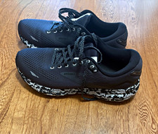 Brooks Ghost 15 Men's Black/White Low Top Lace-Up Athletic Sneaker picture