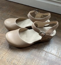 Dansko Women's Sam Ankle Strap Clog Sandals, Size 6.5-7 EU 37 Tan picture