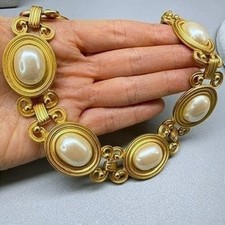 VTG Monet Gold Tone Faux Pearl Cabochon Necklace Runway 1980s 18
