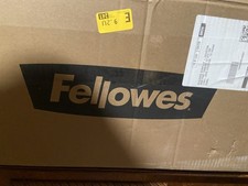 Fellowes picture