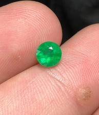 Natural Zambia Emerald 0.93 Ct Vibrant Green Round Cut 5.8 MM Loose Gemstone picture