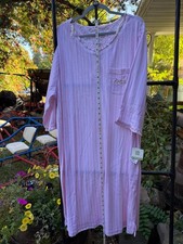 Karen Neuburger Plus Size 2X Pink Striped Sleepwear Robe with Floral Trim picture