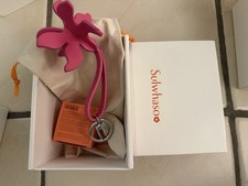 CJ Hendry x Sulwhasoo PINK Leather Keychain Gift Set picture