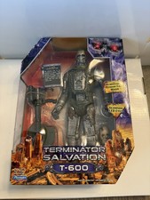 Playmates TERMINATOR Salvation T-600 Glowing Red LED Eyes 11
