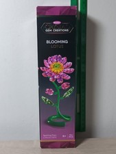 PINK CRYSTAL LOTUS RoseArt Sparkling Prism Botanical Brick Set 7.5