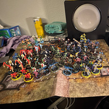 HeroClix Hypertime Nearly Complete Set No Uniques Lot of 106 figures picture