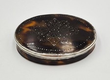 EARLY 18TH CENTURY QUEEN ANNE SOLID SILVER PIQUE WORK SNUFF BOX c1710 picture